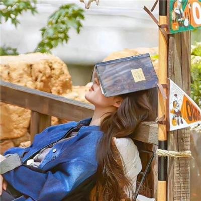 我和老板娘与凤同行